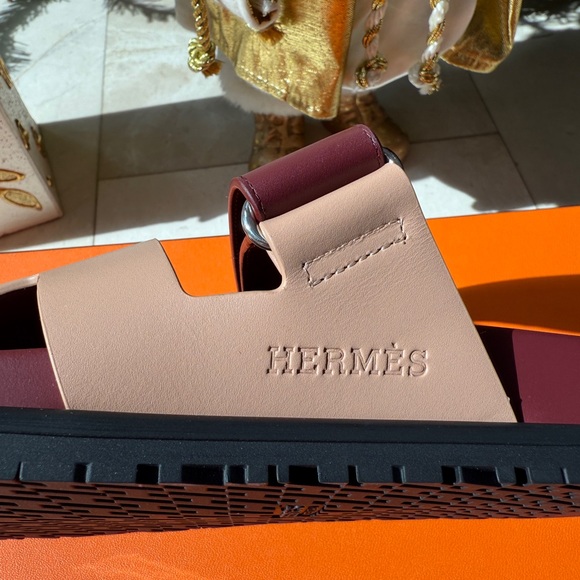 HERMES H CHYPRE ROUGE H BEIGE PERLINO LEATHER SANDALS SHOES FLAT SLIDES 37 NIB - Picture 12 of 15